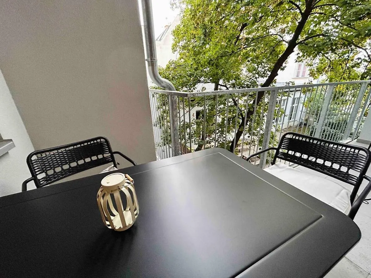 Urbaner Charme: Stilvolles Wohnen Im Herzen Wiens 0*, Vienna Austria